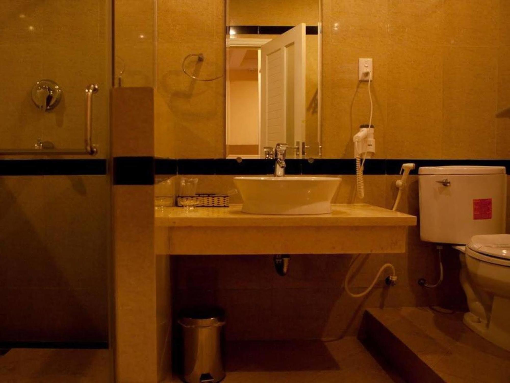 King Star Hotel Хошимин Экстерьер фото